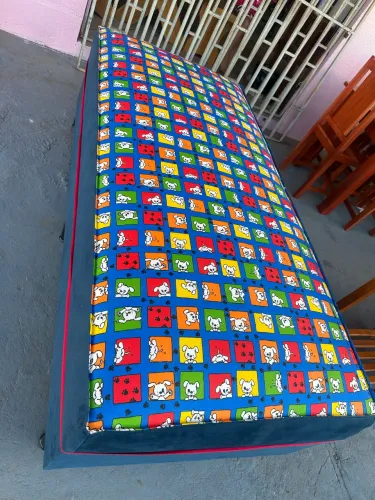 Cama solteiro nova