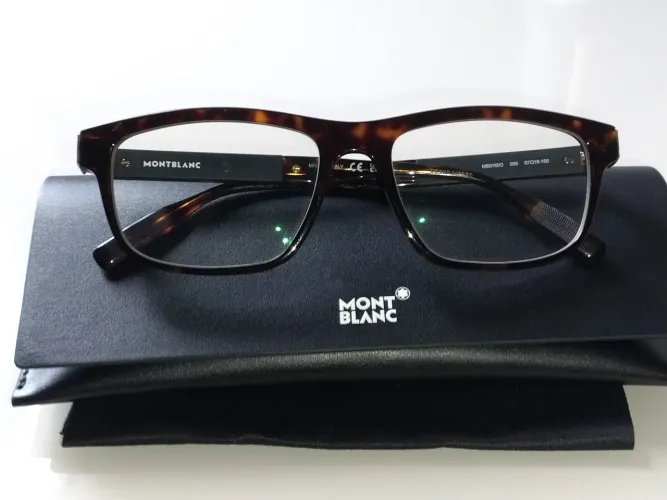 ARMAÇÃO ÓCULOS MONT BLANC Semi-novo