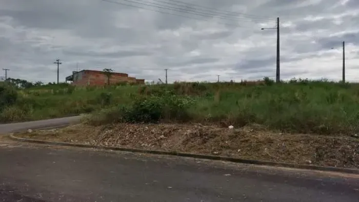 VENDO TERRENO NO IRANDUBA NO RESIDENCIAL AMAZONAS .