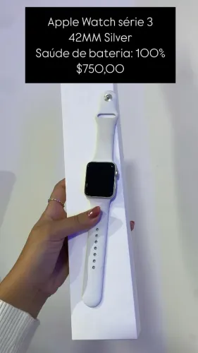 Apple Watch Series 3 / 42mm / Silver / Saúde de bateria 100% / R$ 750,00 / LOJA FISICA