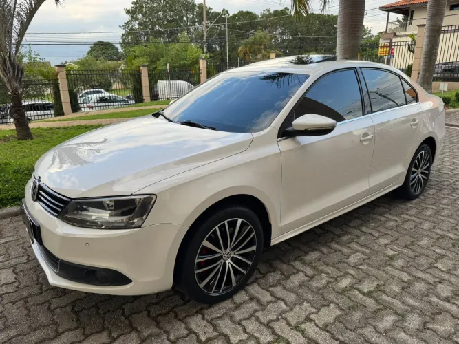 Volkswagen Jetta Highline 2.0 TSI 16V 4P Tiptronic 2013