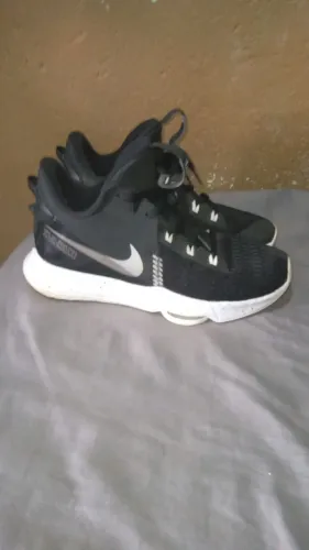 Vende-se tenis nike lebron witness basketball importado n: 43