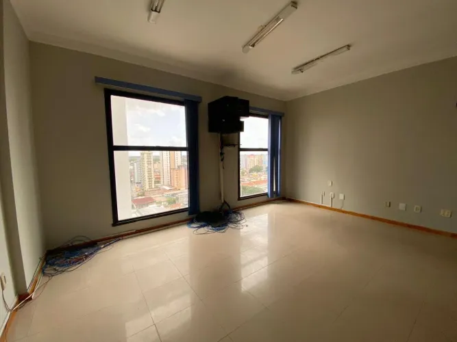 Sala comercial, 48m² no Ed. Metropolitan Tower