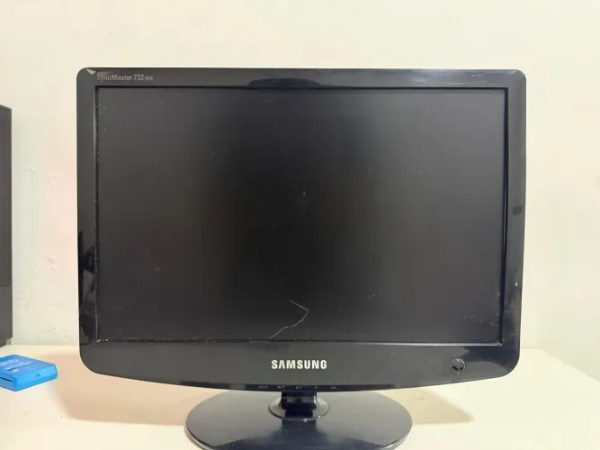 Monitor Samsung 17 ' polegadas, funcionando perfeitamente