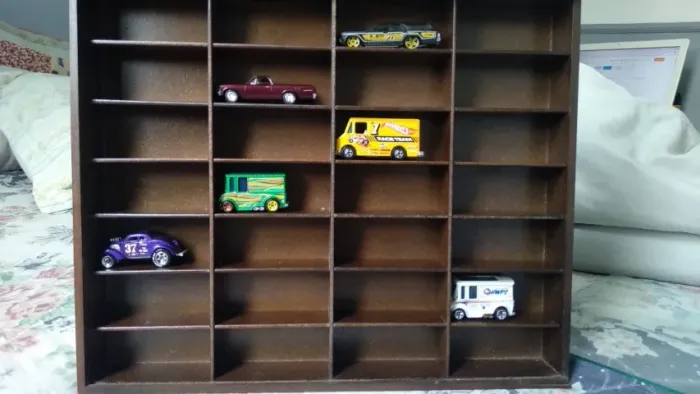 IBRECHÓ - EXPOSITORES PARA CARRINHOS COLECIONÁVEIS ESCALA 1/64