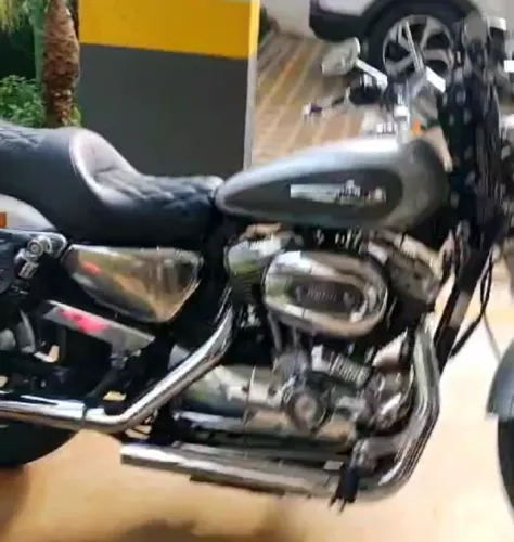 HARLEY SPORTSTER - FEITO A REVISÃO DOS 40 MIL TROCADO TUDO