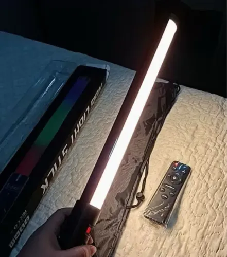 LUZ DE LED BASTÃO SEM FIO RECARREGÁVEL