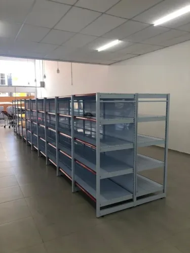 PRATELEIRA RACK CENTRAL