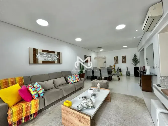 Apartamento à venda no Módulo 08 em Riviera de São Lourenço