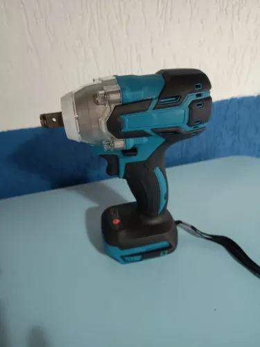 Furadeira de Tork 18 volts