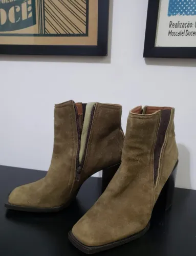 Bota de couro nobuck - Tamanho 36