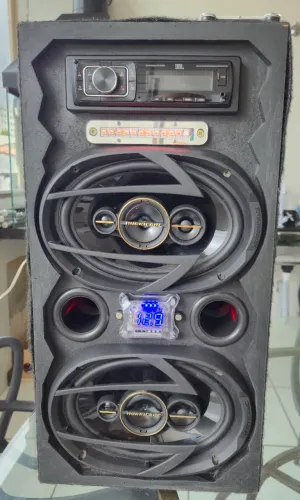 Caixa de Som bivolt 