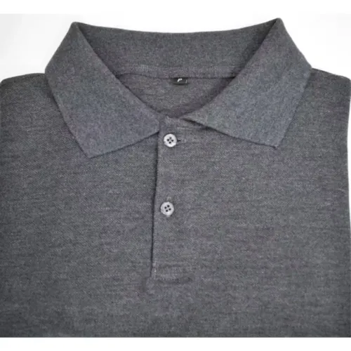 Camisa polo cinza mescla, preta e cor branca