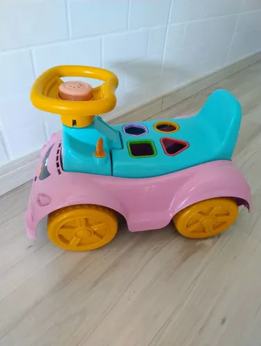 Motoquinha de brinquedo Totokinha