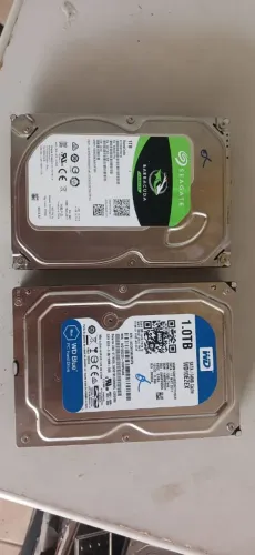 HDs 2TB Seagate Barracuda e WD Blue