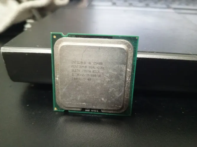 Processador Intel Pentium Dual-Core E5400 2.7GHz
