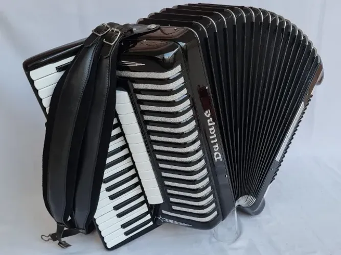 Acordeon 120 Baixos Dallapé Artist Polifônica