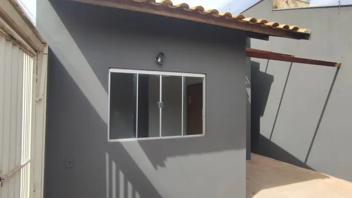 Vende-se casa, aceita financiamento 