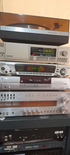 Venda somente com o comprador Conjunto de Equipamentos de Som Gradiente e Philips