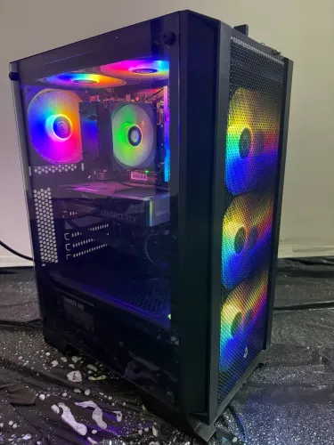Pc Gamer | RYZEN 5 5600 | RTX 5060 | 16 RAM | 512GB