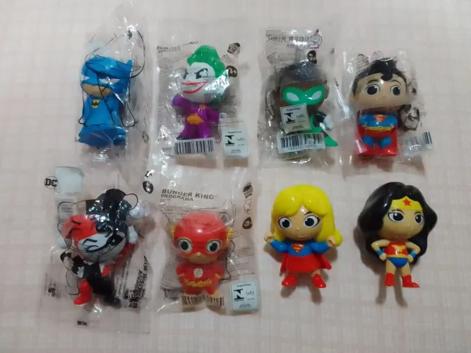 Bonecos - Miniaturas Sortidas.