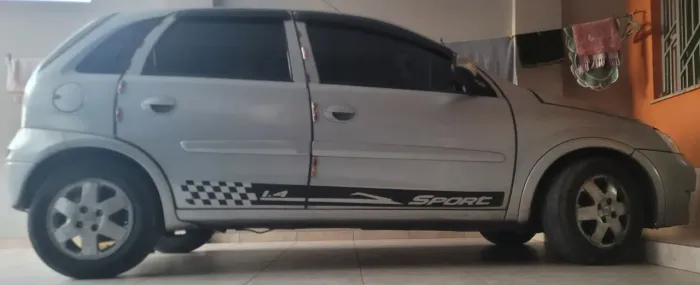Chevrolet Corsa Hat. Premium 1.4 8V Econoflex 5P 2009