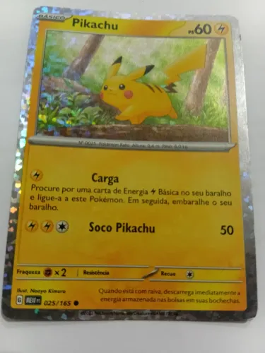 Carta pokémon charizard e pikachu