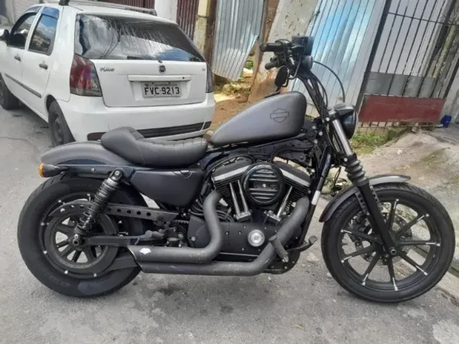 Iron 883 N - Com acessórios