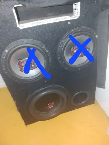 Caixa+sub de 8 plgd 450 RMS puro semi novo