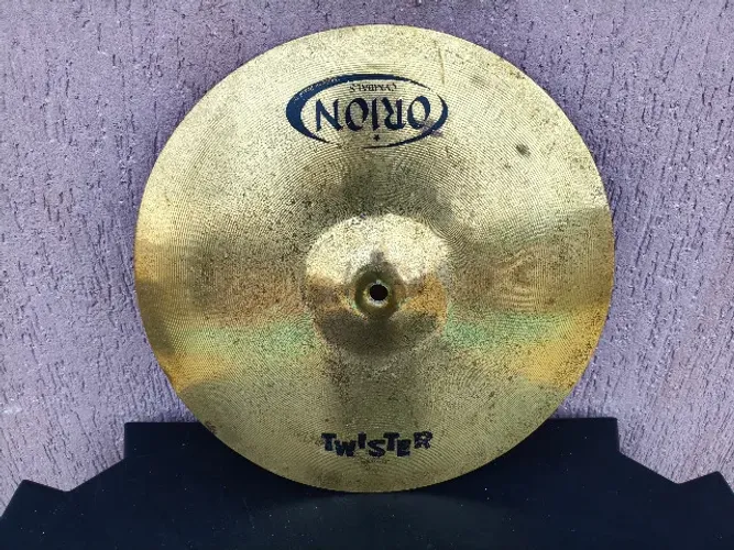 Crash 16' Orion Twister