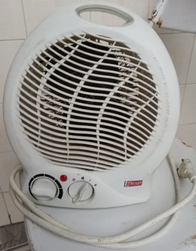 Aquecedor Elétrico Portátil Decor 110 V R$ 79