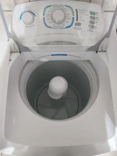 Máquina Eletrolux, 10 kl, ótimo estado.