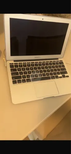 MacBook Air 11