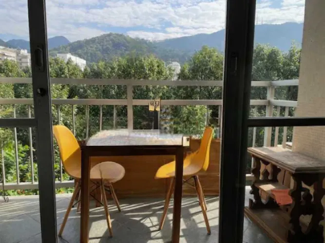 Apartamento - Padrão / Residencial / Leblon