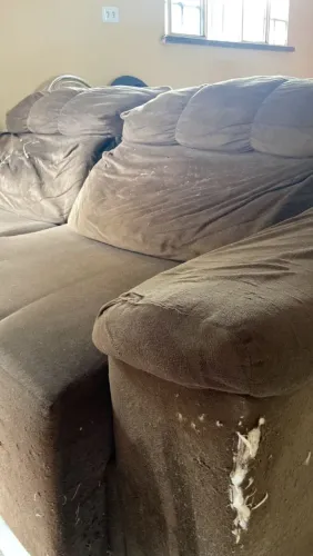Vendo sofá para reformar. Retratil, 3 lugares. 