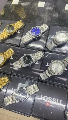 Relógio Tissot em aço