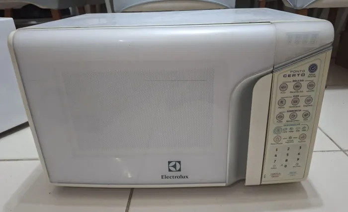 Microondas Electrolux 31 L