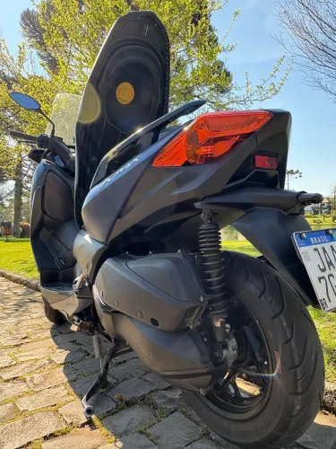 Yamaha xmax 250 2021