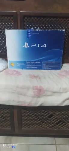 Play 4 desbloqueado e só baixar o jogo que você quiser