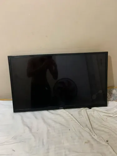 TV para retirada de peças