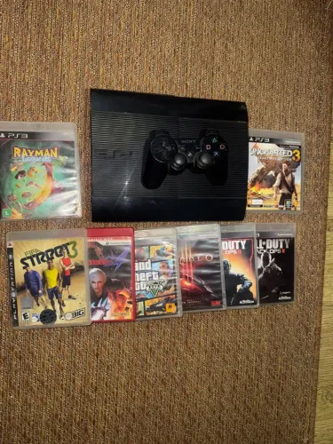 Vendo TV  32 polegadas, e ps3 desbloqueado