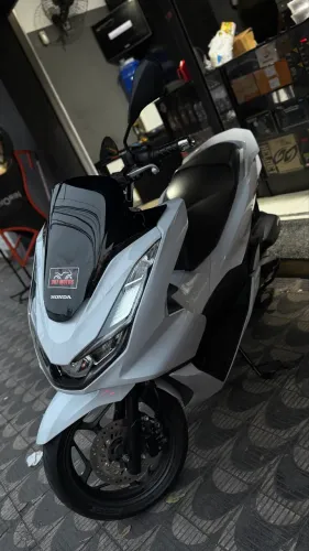 Honda PCX 2025 - Única dona | Apenas 4.700 km
