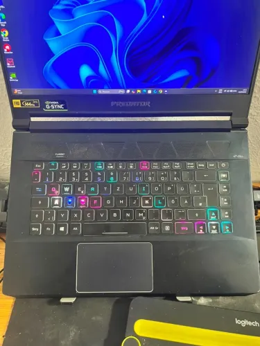 Acer Predator 16GB i7 10th 1TB SSD RTX 2070 Super