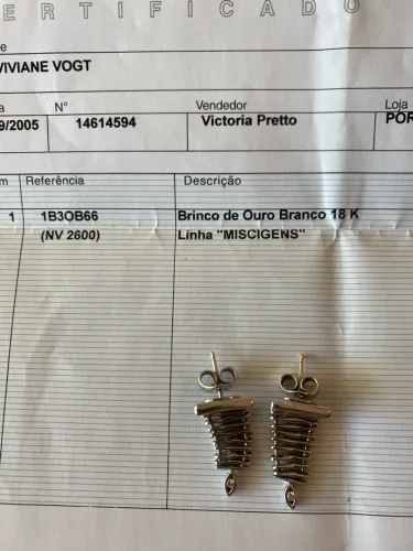 Brinco de Ouro Branco 18k HStern