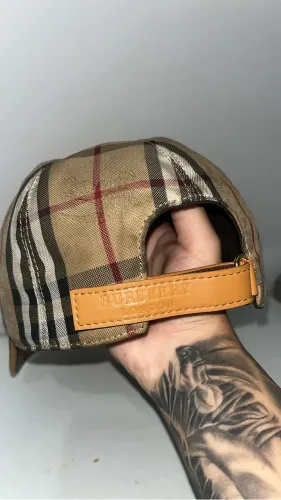 Boné burberry