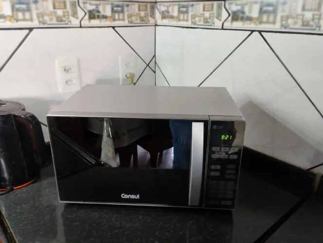 MICROONDAS CONSUL 20 LITROS ESPELHADO