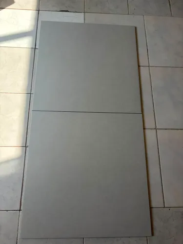 Piso porcelanato cinza 142 metros