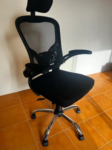 Cadeira de Escritorio em bom estado