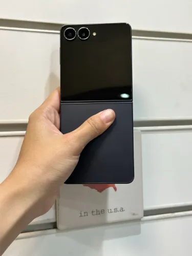 *Galaxy Z Flip7 512Gb 12Ram - Garantia Samsung - Loja física