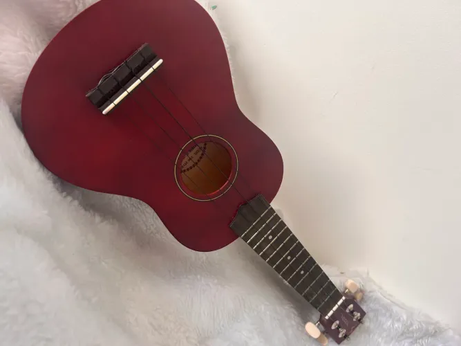 UKULELE